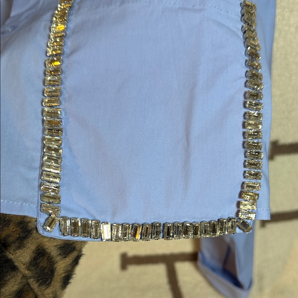OVI Light Blue Cropped Shirt with Silver Accent pocket - Picture 4 of 14